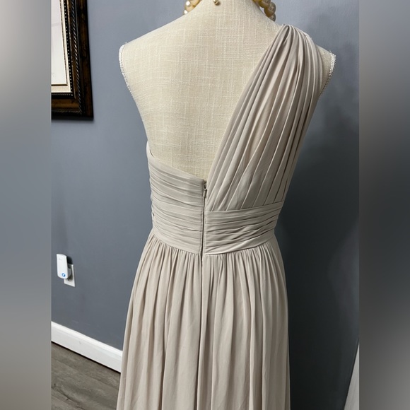 Watters and Watters Dress - Picture 7 of 12